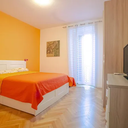 Apartament Lake View *